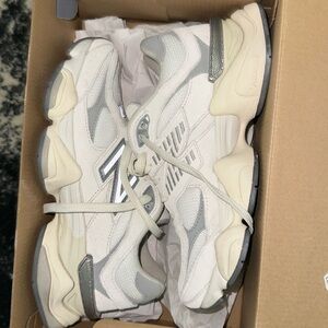 Women’s new balance 9060